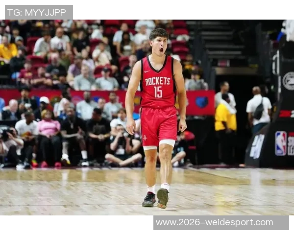 火箭队展现强大防守实力谢泼德自信优雅将成球队新星 火箭队展现强大防守实力谢泼德自信优雅将成球队新星