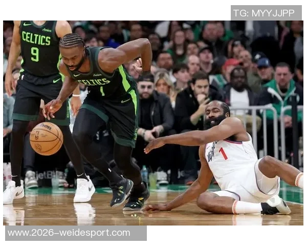 麦坎茨称赞杰伦布朗为后卫攻防一体最佳球员不谈文班与字母